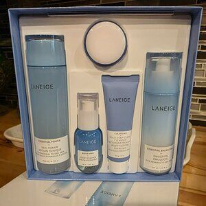 💝 NWT LANEIGE Sealed 5-Piece Essential Hydrating Full-Size Skincare Set